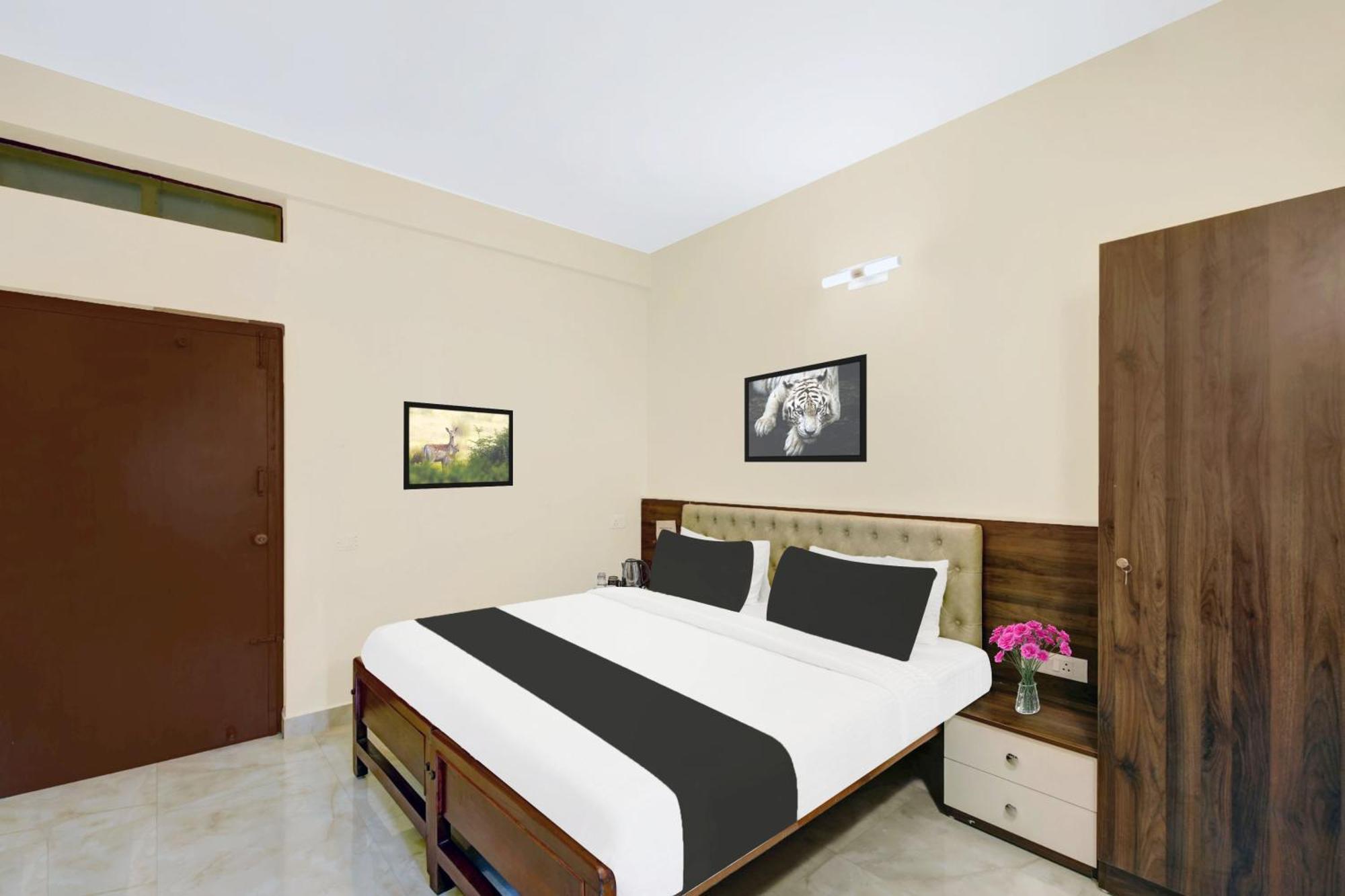 Super Collection O Virajpet City Centre Formerly The Fort Mercara Exterior photo